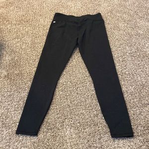 Fabletics leggings double cross in front and back